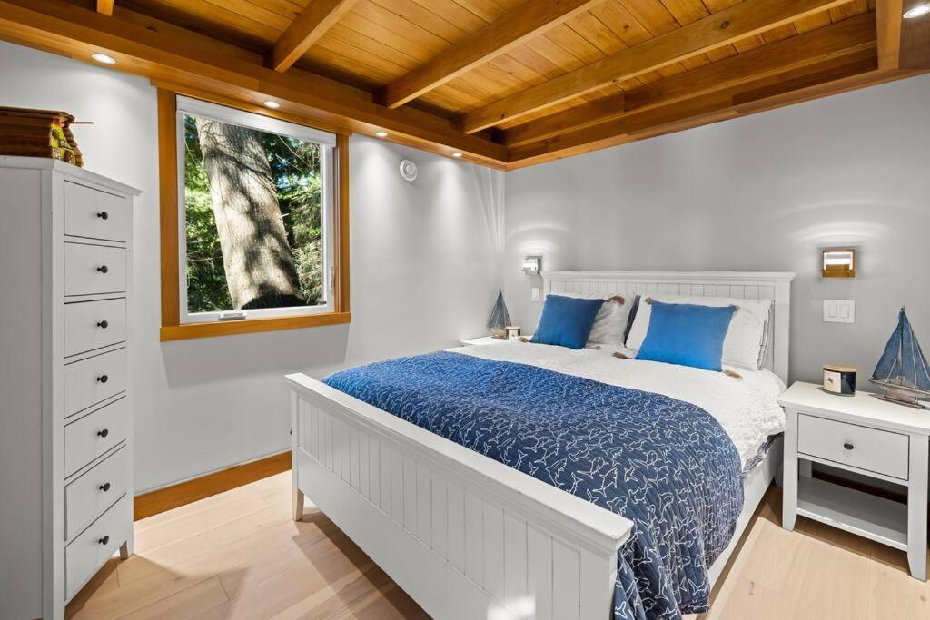 Kingfisher Manor Villa Sooke Exterior foto