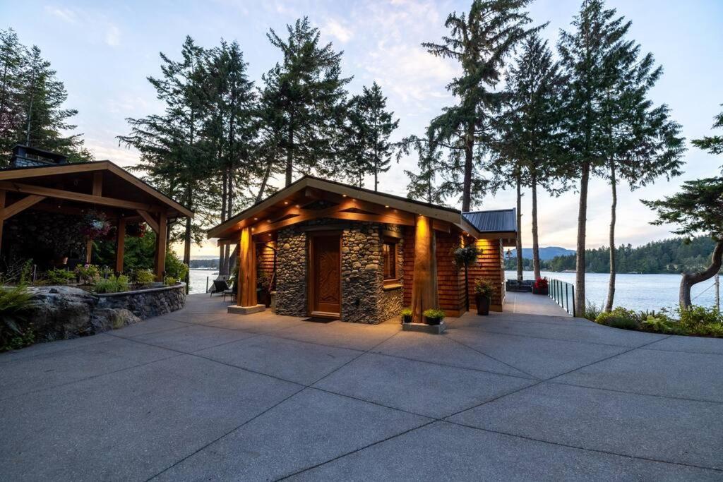 Kingfisher Manor Villa Sooke Exterior foto